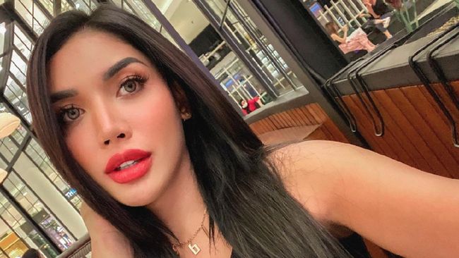 Meski kaget dan tidak menyangka, artis dan penyanyi Ashanty mengaku akan selalu mendampingi Millen Cyrus melewati proses hukum.