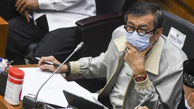 RKUHP-RUU ITE Jadi Prioritas 2021, Yasonna Soroti Reses DPR Menkumham Yasonna Laoly yakin RKUHP, RUU ITE, dan RUU PAS yang masuk Prolegnas 2021 tuntas meski DPR masih memiliki sejumlah periode reses.