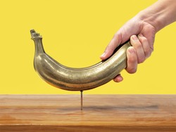 Wow! Meskipun Lunak Pisang Ini Bisa Dipakai Jadi Palu