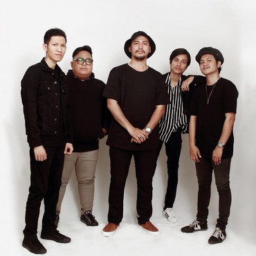 Lirik Lagu Pergi, Hilang dan Lupakan - Remember of Today