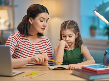 6 Kiat Jaga Motivasi Anak Belajar Selama Sekolah Online