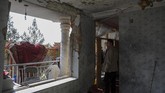 FOTO: Serangan Mortir ISIS Hantam Kabul Sebanyak delapan orang tewas akibat serangan mortir yang menghantam wilayah padat penduduk di Ibu Kota Kabul, Afghanistan, pada Sabtu (21/11).
