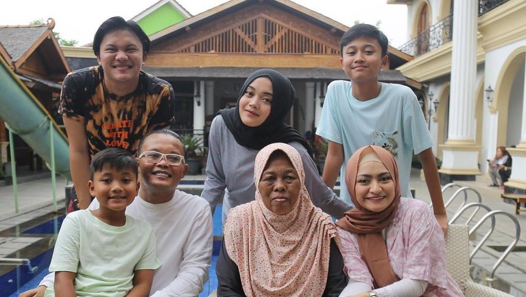 Sule dan Nathalie Sule dan Nathalie