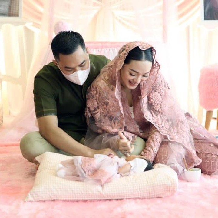 <p>Baby Arsila lahir pada 7 November 2020, Bunda. (Foto: Instagram @zaskia_gotix)</p>