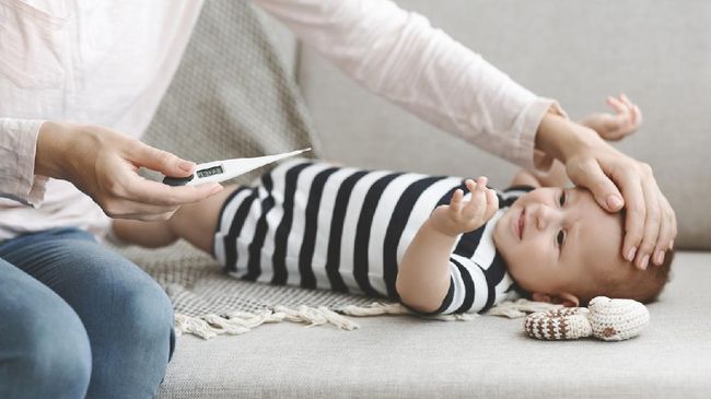 Badan anak panas tapi telapak kaki dingin