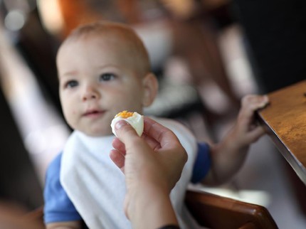Anak Hanya Mau Makan Telur? Begini Cara Mengatasinya Bunda