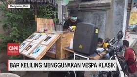 VIDEO: Bar Keliling Menggunakan Vespa Klasik