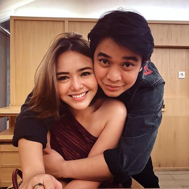 Wajah Terpampang di Videotron, Amanda Manopo Omeli Billy Syahputra