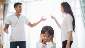 Kelakuan suami membuatku meminta cerai