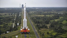 China Kirim Astronaut ke Stasiun Luar Angkasa Bulan Depan