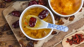 Resep Peach Gum Dessert, Minuman yang Bikin Awet Muda