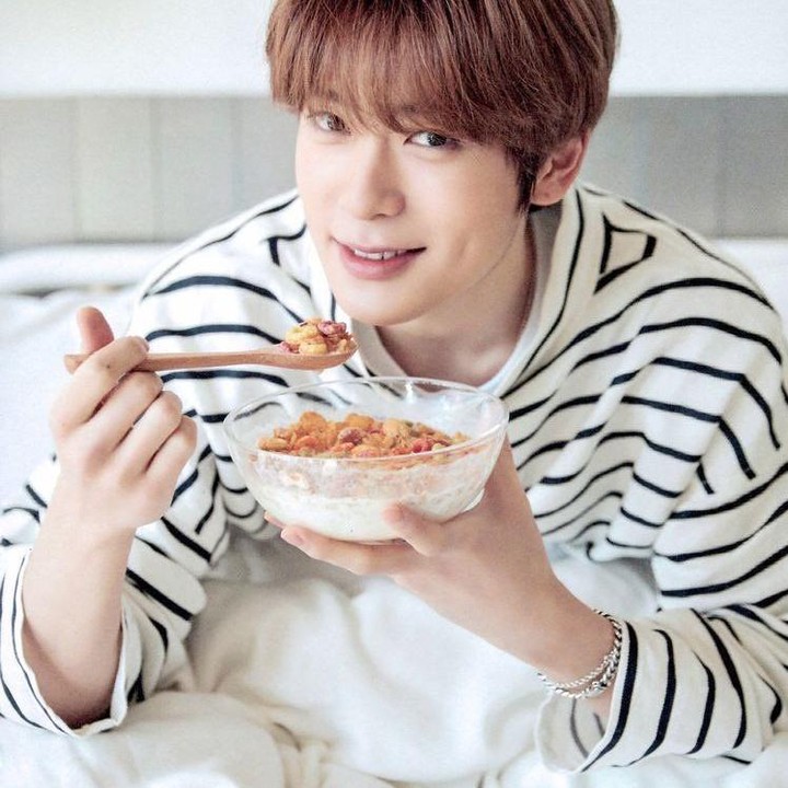 <p>Mengutip <em>AllKpop,</em> ayah Jaehyun menilai visual sang putra tidak cocok untuk agensi tersebut. Namun ternyata, sang putra berhasil debut dan sempat menjadi salah satu visual utama yang mencuri hati jutaan penggemarnya di seluruh dunia. (Foto: Instagram @_jeongjaehyun)      </p>