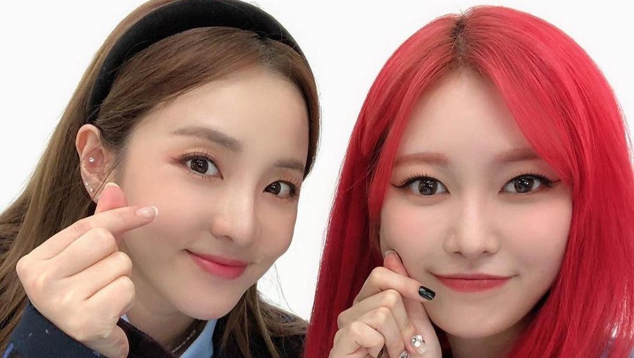 Jane MOMOLAND & Sandara Park