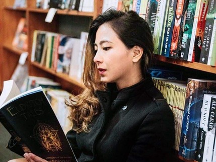 Nadia Vega Ikut Suami Bule ke Singapura, Intip 5 Foto Terbarunya