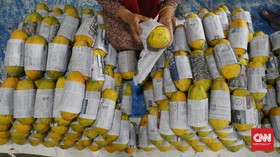 FOTO: Peluang Penjualan Buah Lokal di Tengah Pandemi Corona