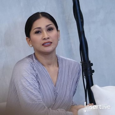 Lirik Lagu Penipu Hati - Tata Janeeta