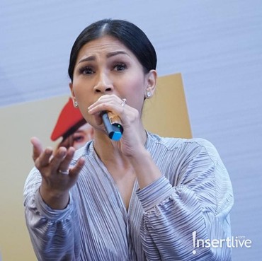 Lirik Lagu Sang Penggoda - Tata Janeeta feat Maia Estianty