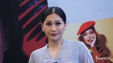 Ditanya Soal Kehamilan, Tata Janeeta Senyum Semringah