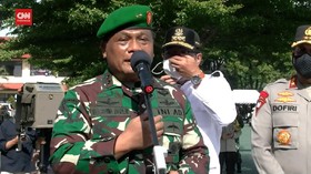 VIDEO: TNI-Polri Dukung Pol PP Turunkan Baliho Tak Berijin