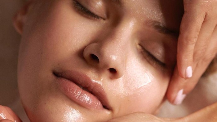 5 Moisturizer Alami untuk Si Kulit Sensitif