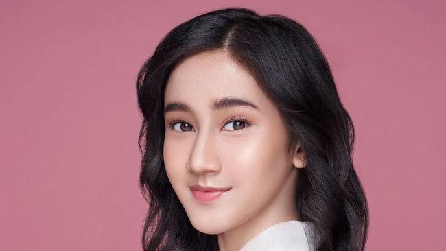 8 Fakta Si Cantik Keisya Levronka, Penyanyi Jebolan Indonesian Idol