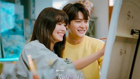 Sooyoung dan Kang Tae-oh Mesra di Poster Run On Terbaru
