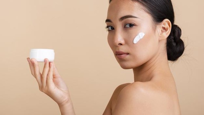 Efek Samping yang Biasa Dirasakan Saat Lepas Krim Dokter