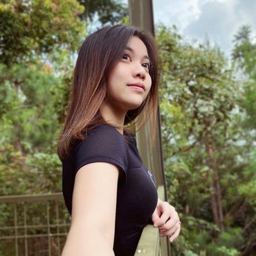 Memiliki Kemampuan Indigo, Frislly Herlind Sempat Dijauhi Teman Sekolah