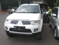 Ini Motif Pemobil Pakai Pelat Bodong RI-1 Masuk Mabes Polri
