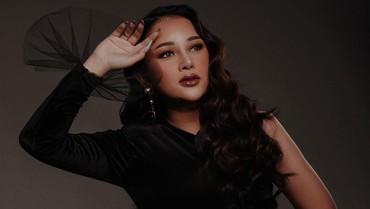 img-title Jelang Setahun Glenn Meninggal, Mutia Ayu Bahas Kenangan hingga Pelakor