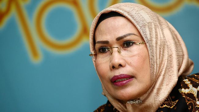 Rutin Bertemu Buruh, Ratu Tatu Peduli Masalah Ketenagakerjaan Calon Bupati Serang Ratu Tatu Chasanah membantah sulit ditemui buruh dalam proses komunikasi selama memimpin Kabupaten Serang.