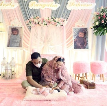Unggah Foto Bayi Pakai Cincin Besar, Suami Zaskia Gotik Dikritik
