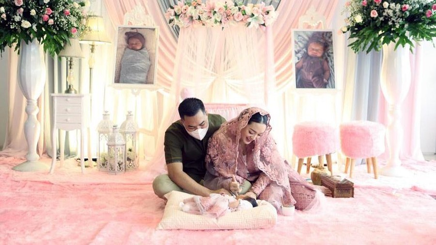 Zaskia Gotik dan Sirajuddin Mahmud Zaskia Gotik dan Sirajuddin Mahmud