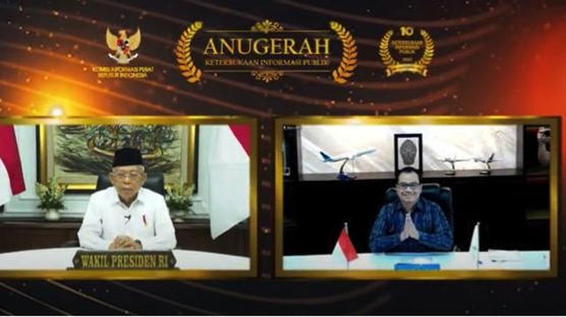 PT Angkasa Pura I (Persero) meraih penghargaan sebagai BUMN Informatif dengan nilai 90,72 dari Komisi Informasi Pusat