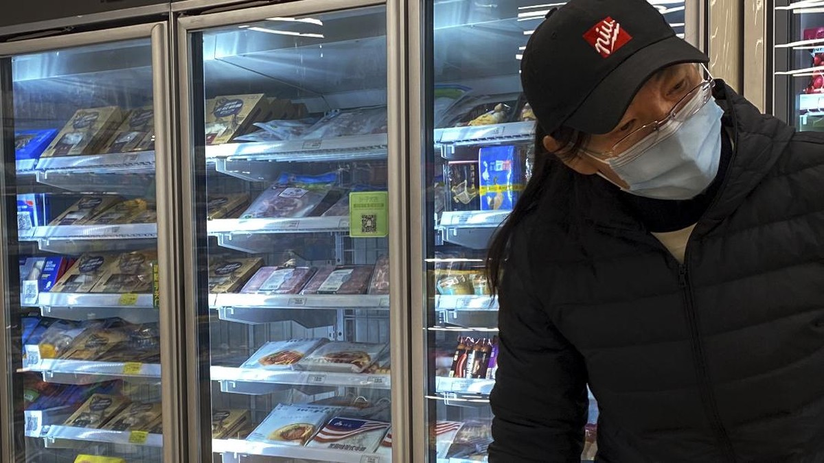 FOTO: China Perketat Pemeriksaan Makanan Impor Cegah Covid-19