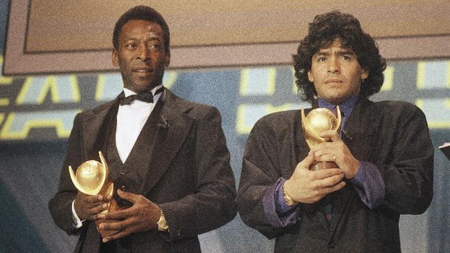 Akhirnya Pele dan Maradona Main Bola di Surga