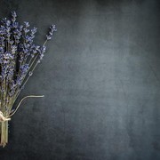 Kesulitan Tidur? Cobain 4 Produk Lotion Beraroma Lavender Ini untuk Atasi Insomnia