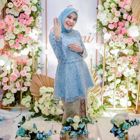 Kebaya baby blue hijab shop