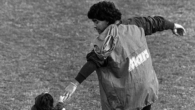 Maradona dan Putrinya Maradona dan Putrinya