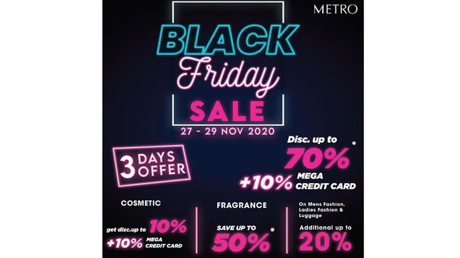 Mulai dari pakaian, kosmetik, parfum, tas, hingga perlengkapan rumah tangga dapat diskon 70 persen, ditambah 10 persen bagi pengguna kartu kredit Bank Mega.