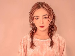 Profil Shoumaya Tazkiyyah, Bintang Bawang Merah Berkulit Putih