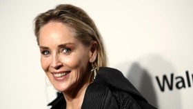 Sharon Stone Merasakan Keintiman Spesial dalam Kencan Online