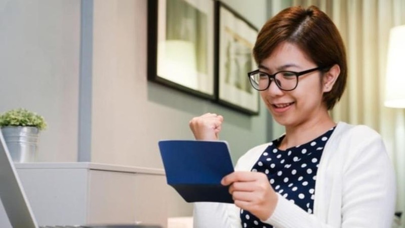 Mempersiapkan finansial dengan menabung di Tahapan Berjangka BCA jadi satu kunci untuk siap hadapi quarter life crisis.