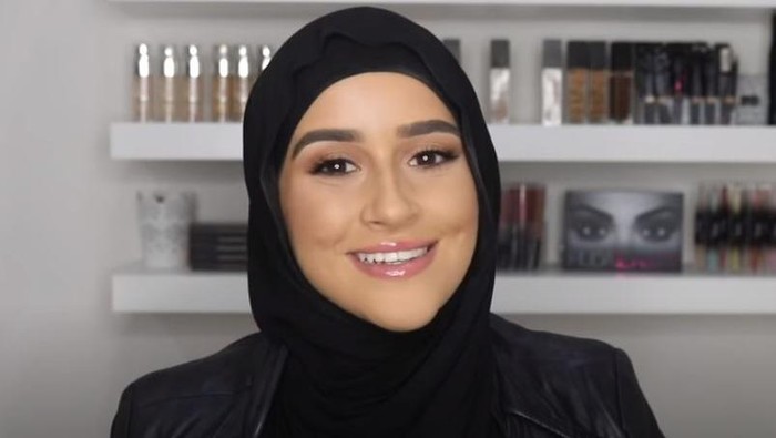 Inspirasi Makeup Look Rianne, Beauty Vlogger Berhijab dari Sidney