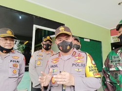 Ke Koramil Cengkareng, Kapolda Metro: Soliditas TNI-Polri Harus sampai Bawah