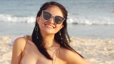 img-title Marshanda Pamer Foto Pakai Bikini, Stretch Mark di Perut Jadi Sorotan