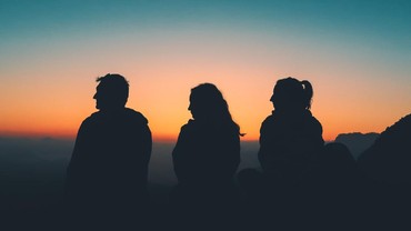 img-title Diduga Prostitusi Online, Artis ST dan MA Digerebek Saat Threesome