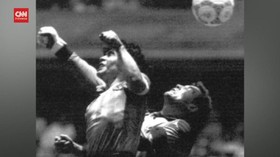 VIDEO: Peter Shilton Kenang Gol 'Tangan Tuhan