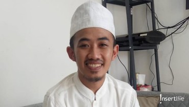 img-title Lagi Cari Jodoh, Ustaz Syam Sering Diajak Taaruf Lewat DM Instagram