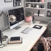 5 Tips Dekorasi Ruang Kerja untuk Kamu yang Masih WFH